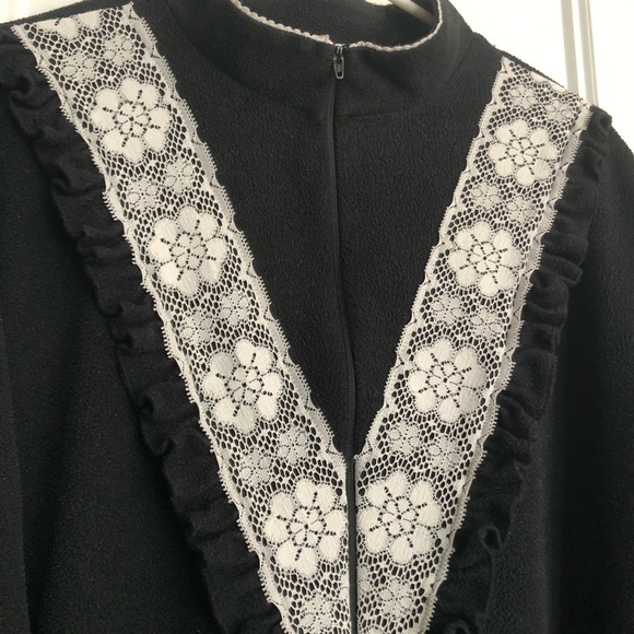 (Suzy) VINTAGE Lacey Black Robe/Housecoat - Picture 3 of 7